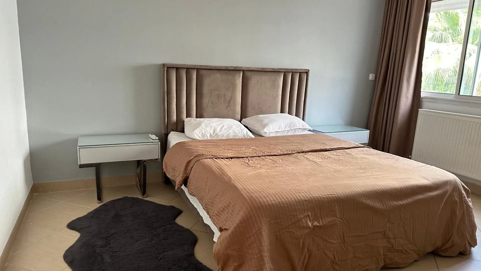 Duplex Cornish Lac2 Tunis 0*,  Tunezja
